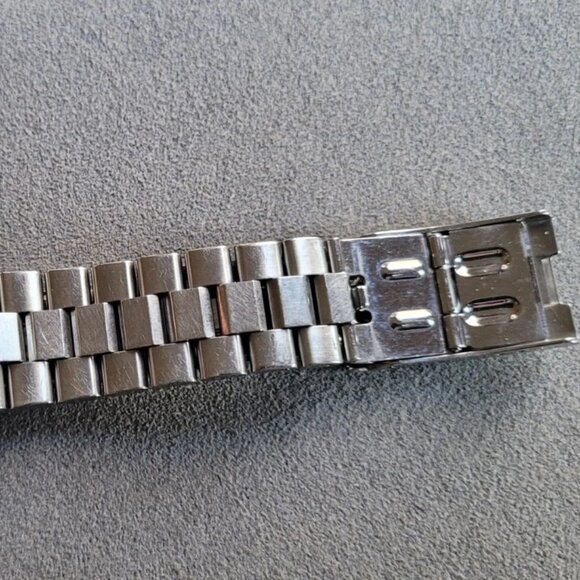 Tag Heuer WK1112.BA0311 Mens 2000 Series Professional Quartz Watch Silver BA0317 - Picture 7 of 8